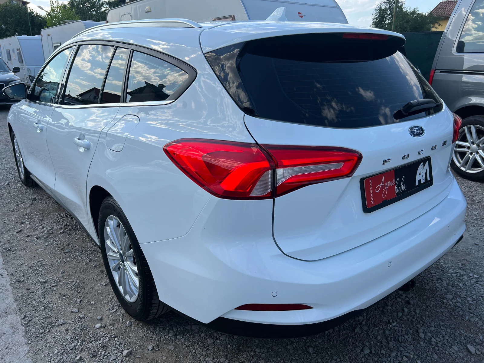 Ford Focus 1.5TDCi НАВИГАЦИЯ/LED/PDC/162979км./Серв. история/ - изображение 3