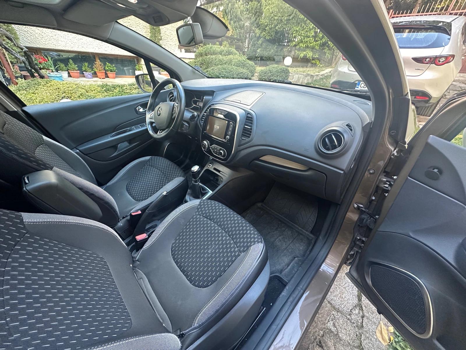 Renault Captur  - изображение 10