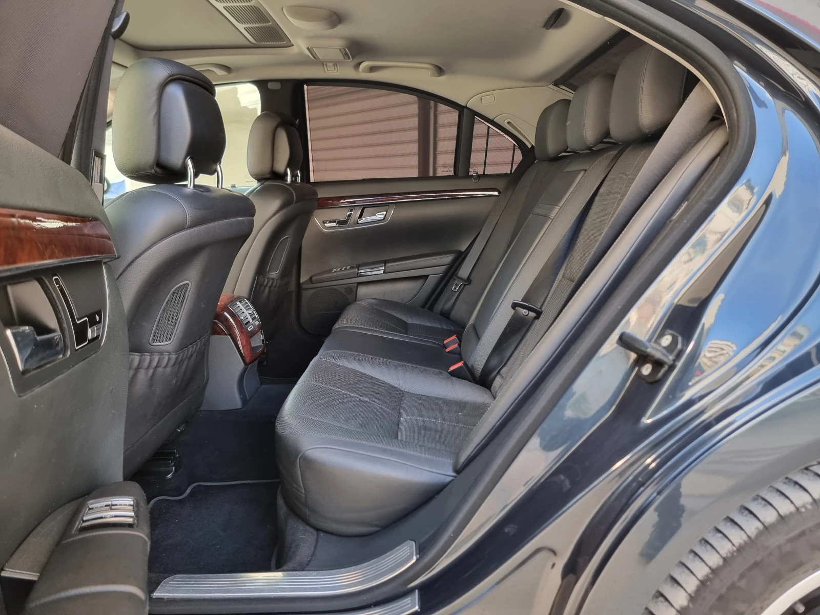 Mercedes-Benz S 320 S-350CDI* 4-MATIC* KAMERA* VACUUM* NAVI* FULL , снимка 14 - Автомобили и джипове - 53751267