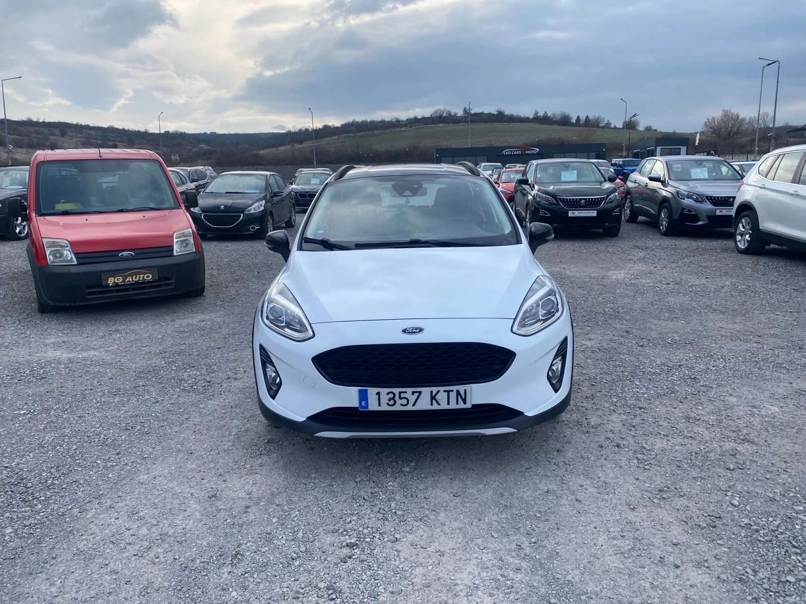 Ford Fiesta Active 1.0 Ecoboost, снимка 2 - Автомобили и джипове - 54057561