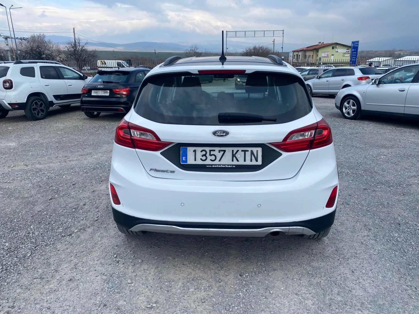 Ford Fiesta Active 1.0 Ecoboost, снимка 5 - Автомобили и джипове - 54057561