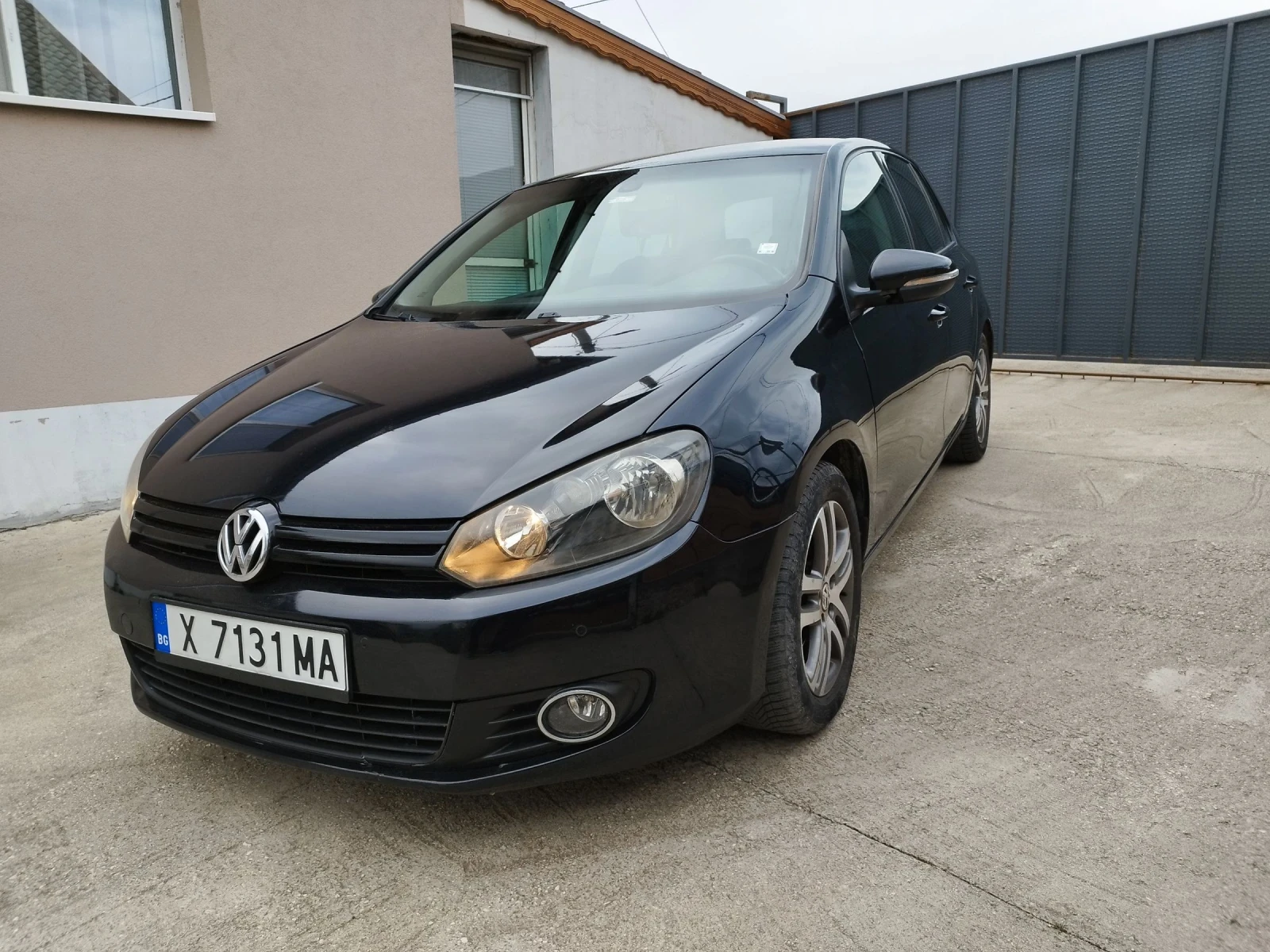 VW Golf Седан, снимка 5 - Автомобили и джипове - 54150485