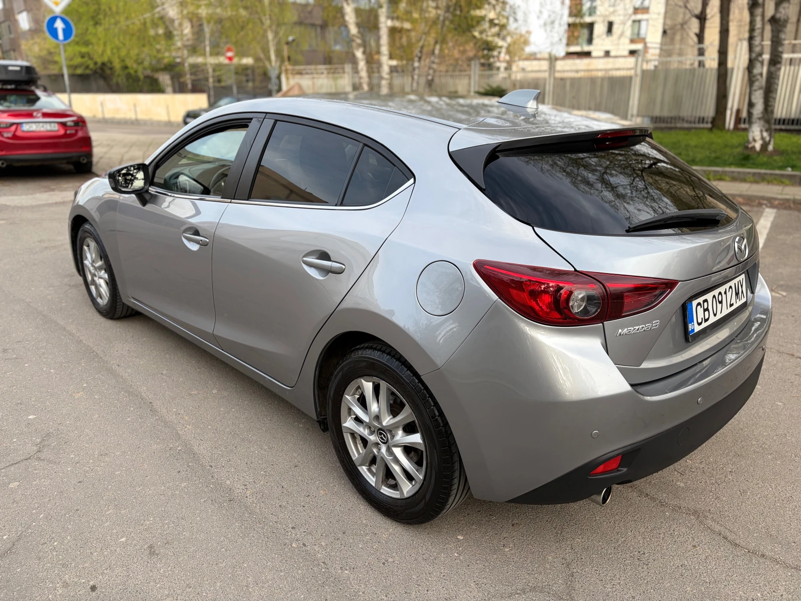 Mazda 3, снимка 4 - Автомобили и джипове - 54221746