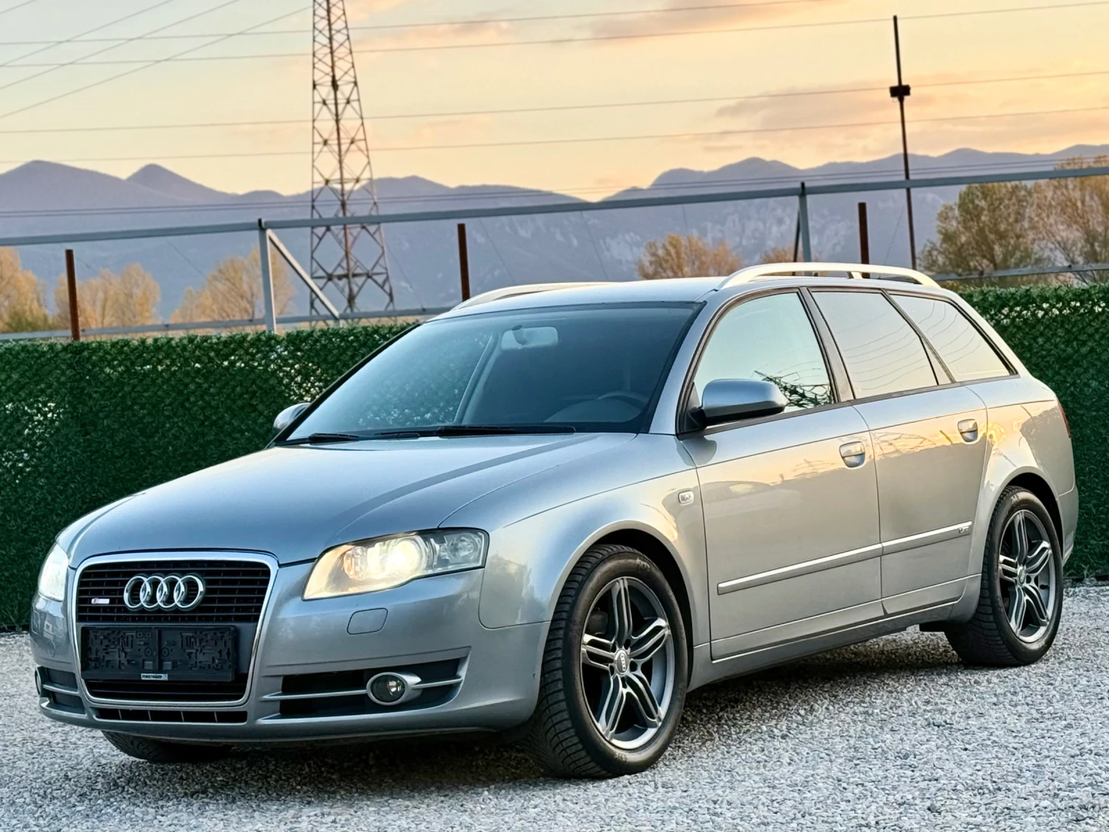 Audi A4 2.0TDi S-LINE* 4x4* NAVI* XENON