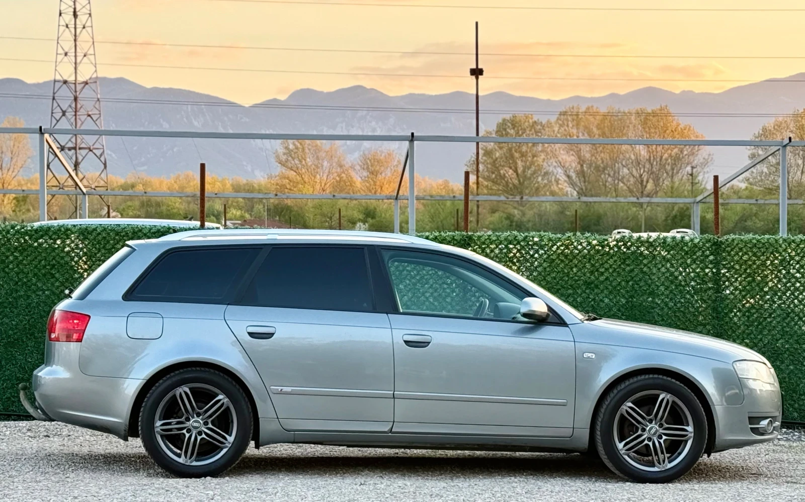 Audi A4 2.0TDi S-LINE* 4x4* NAVI* XENON, снимка 4 - Автомобили и джипове - 54296553