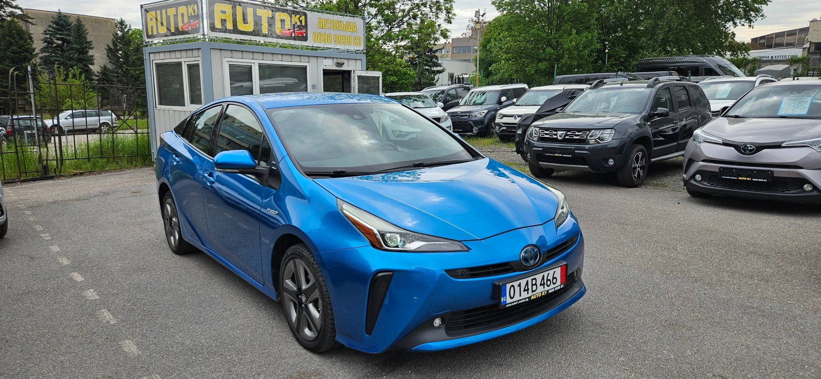 Toyota Prius 1.8 Hybrid AWD-i  Lounge Euro6D, снимка 3 - Автомобили и джипове - 54540621