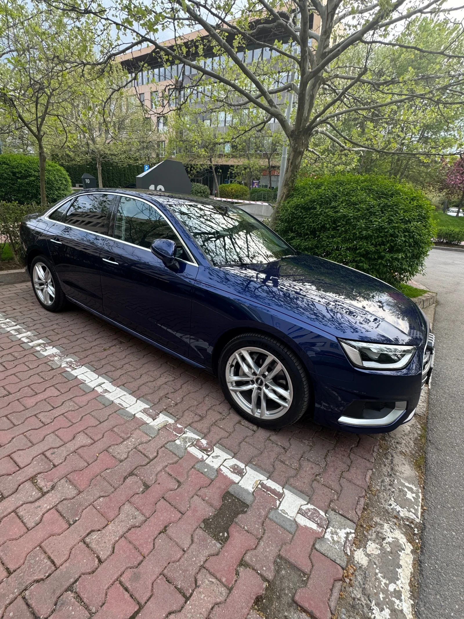 Audi A4, снимка 2 - Автомобили и джипове - 54575263