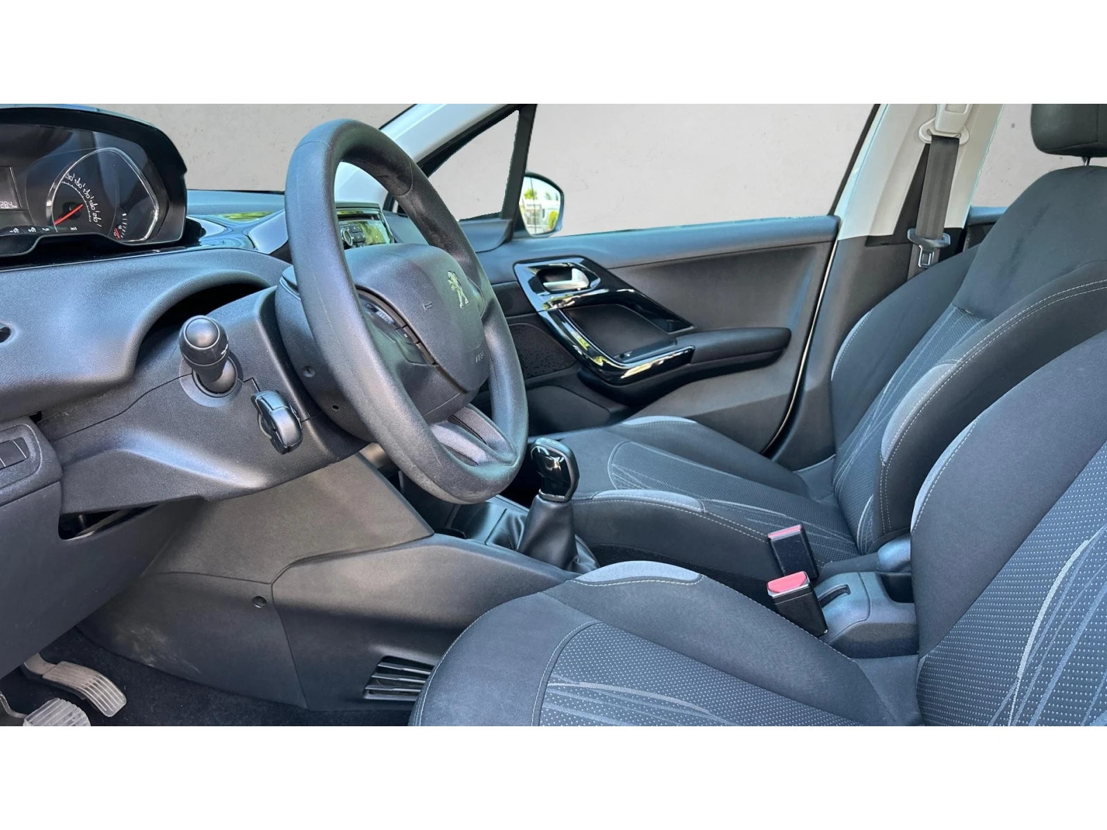 Peugeot 208 Месечна вноска от 99  , снимка 12 - Автомобили и джипове - 54675128
