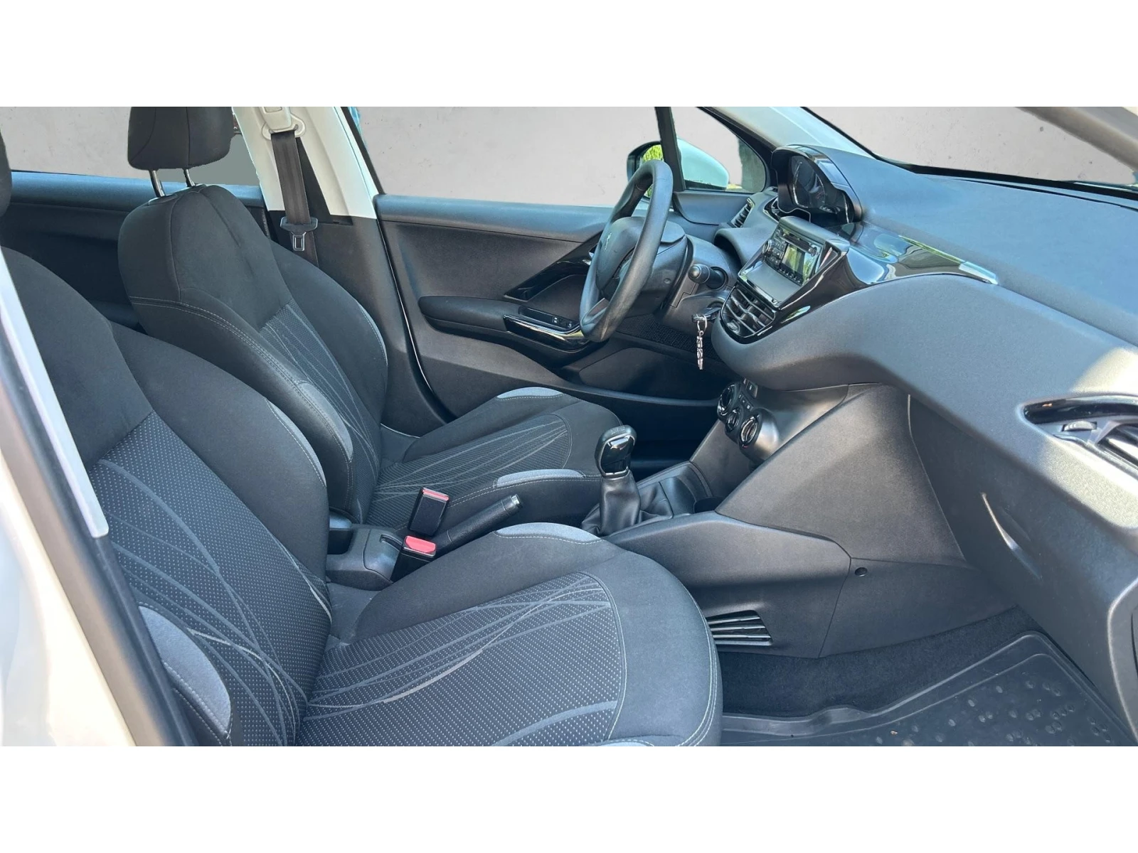 Peugeot 208 Месечна вноска от 99  , снимка 6 - Автомобили и джипове - 54675128