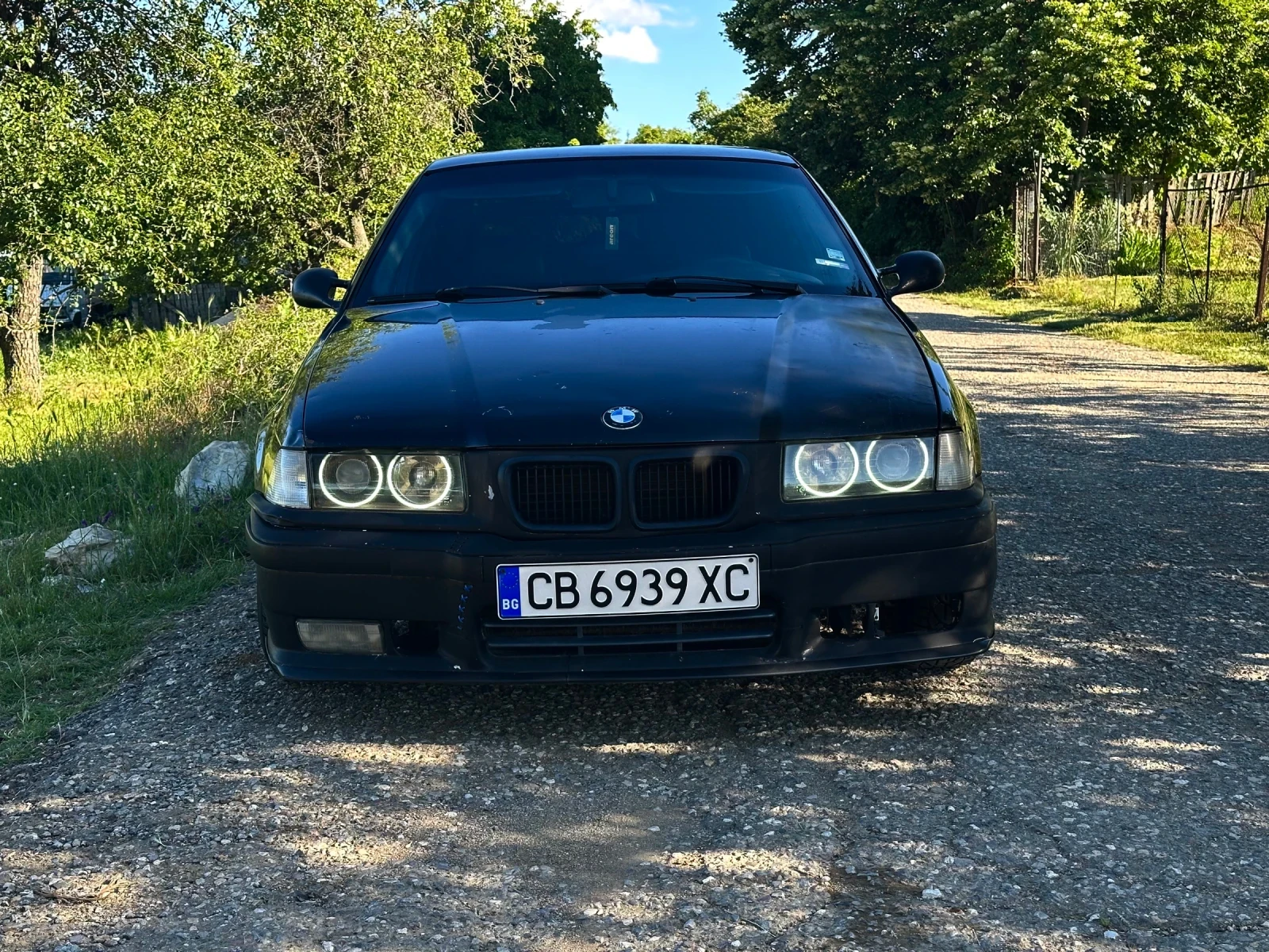 BMW 320 e36