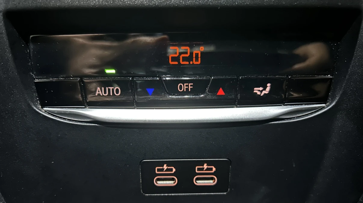 BMW 320 d Touring Mild-Hybrid, xDrive M Sport, снимка 13 - Автомобили и джипове - 55279185