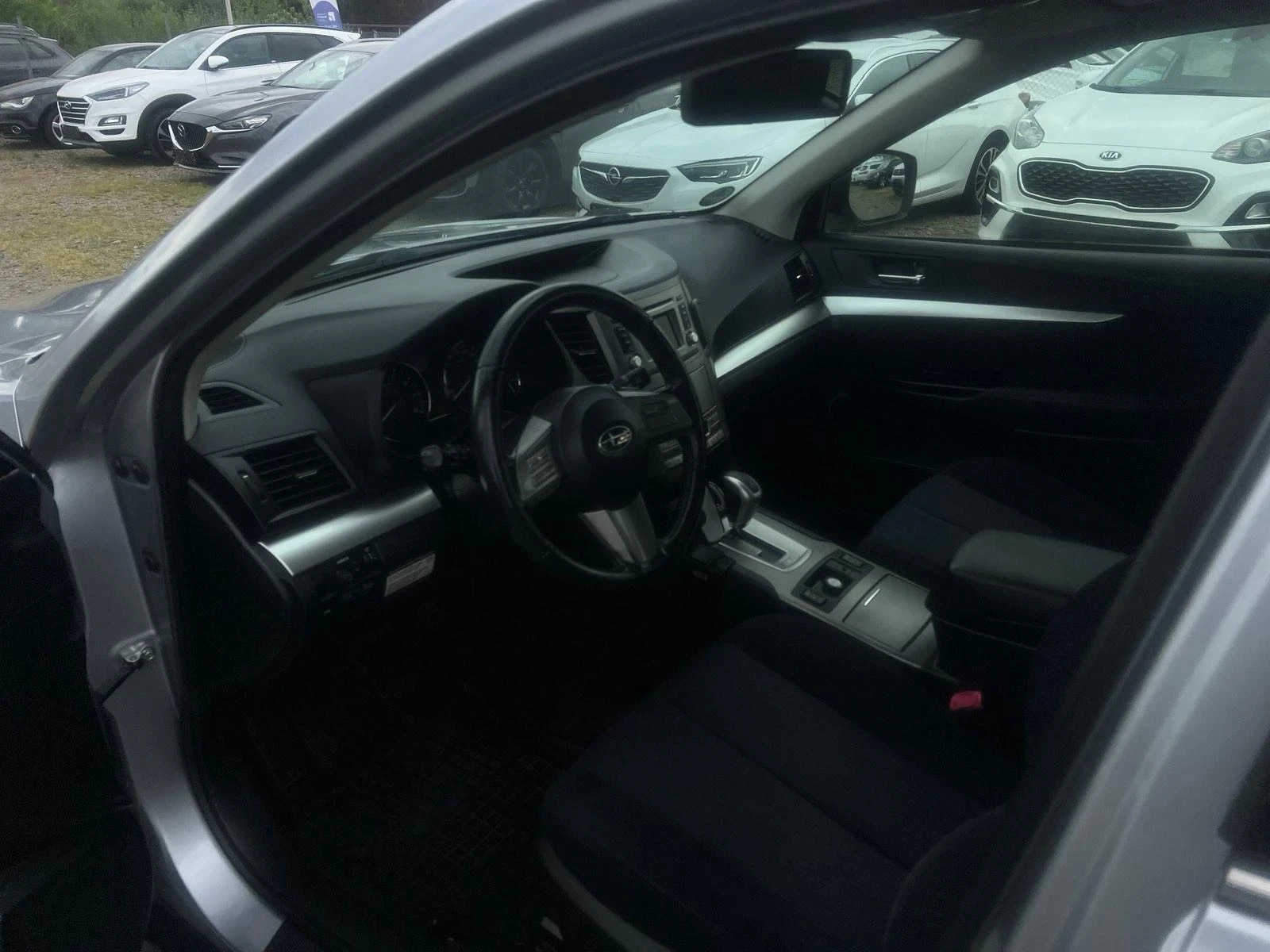 Subaru Outback, снимка 10 - Автомобили и джипове - 55422349