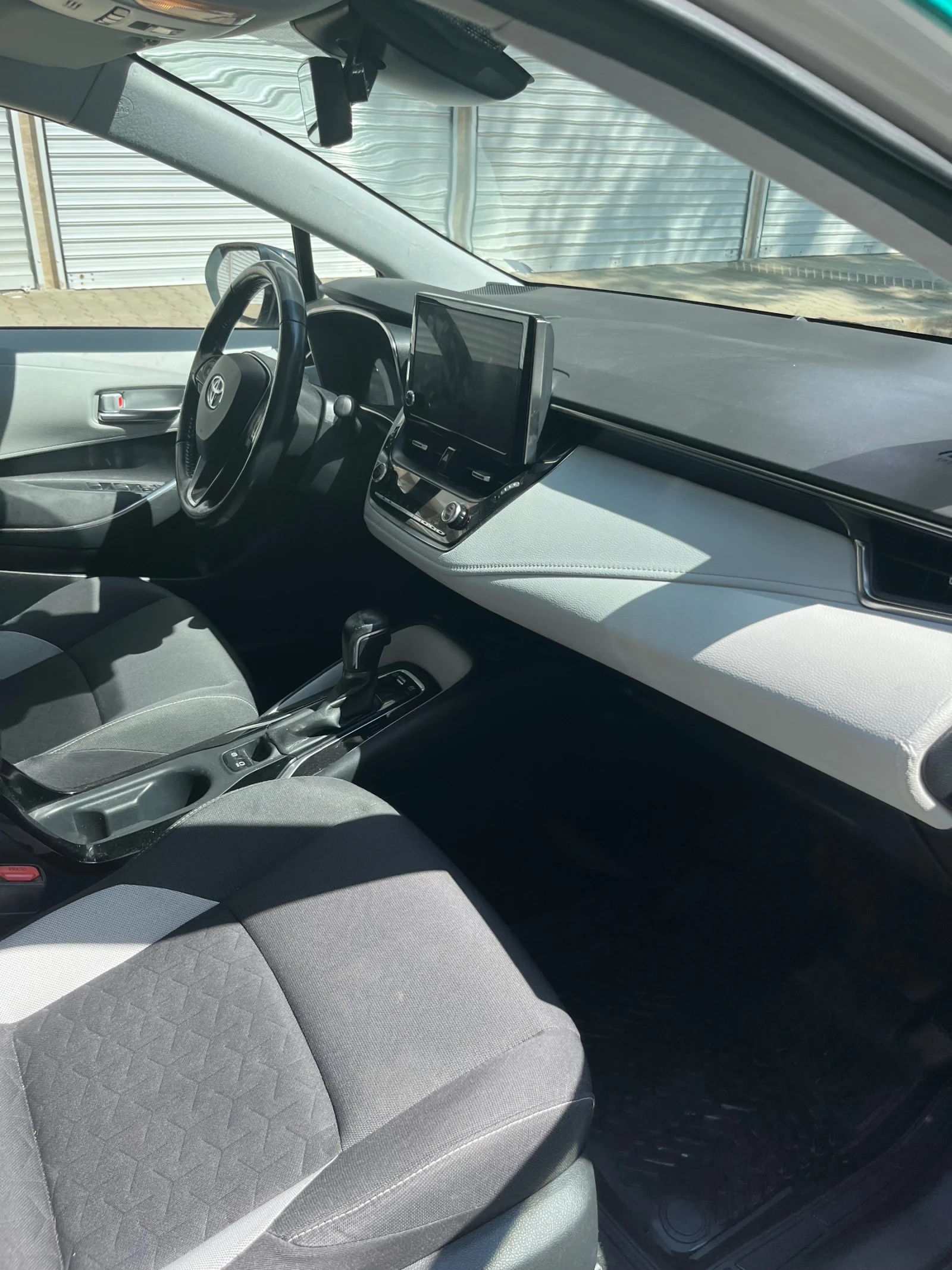 Toyota Corolla 1.8, снимка 11 - Автомобили и джипове - 55930974