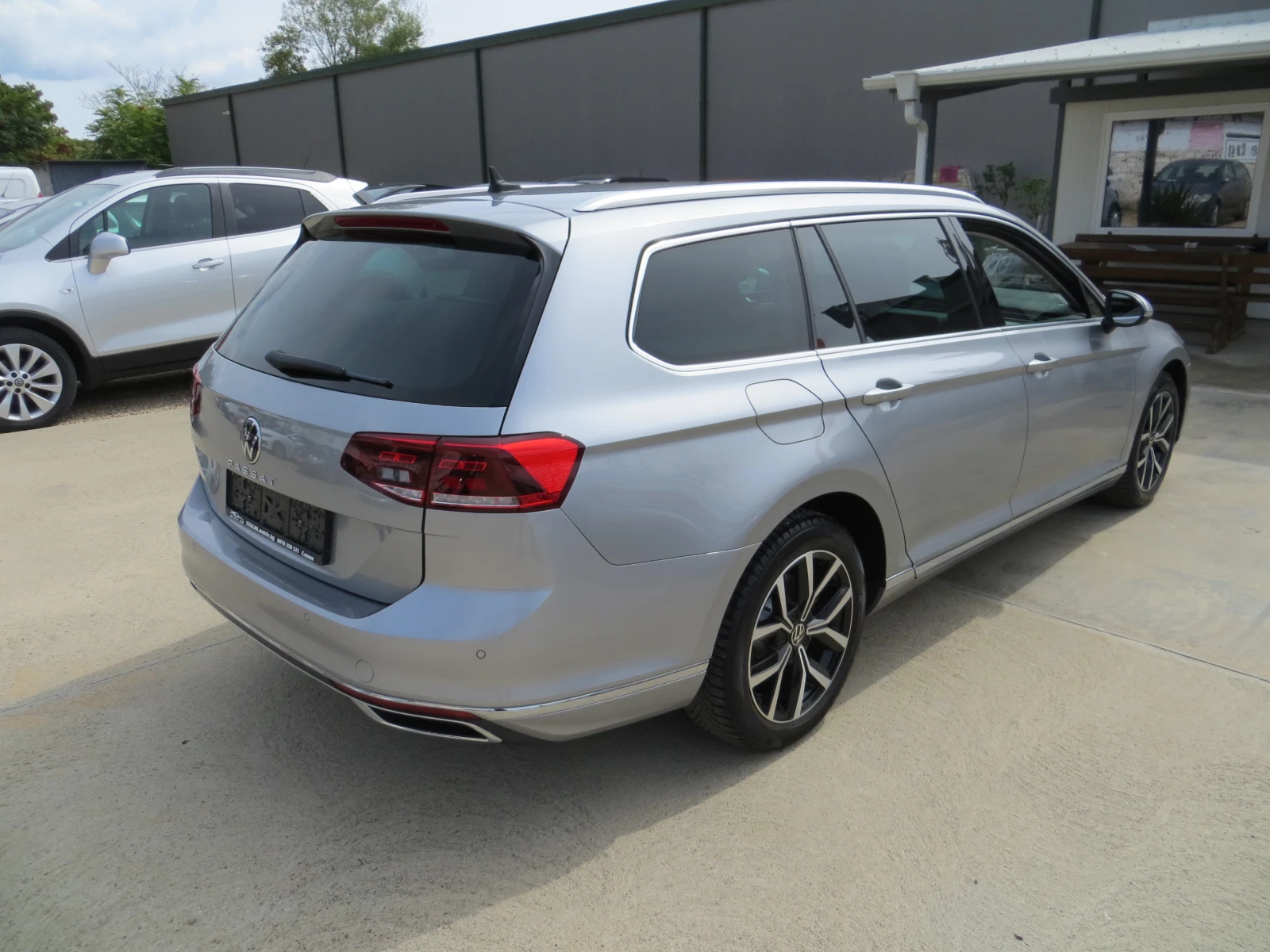 VW Passat 2.0TD-SCR-EVO-EXECUTIVE-DIGITAL COCKPIT, снимка 6 - Автомобили и джипове - 56090638