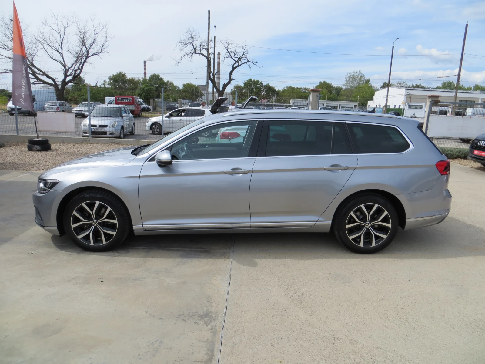 VW Passat 2.0TD-SCR-EVO-EXECUTIVE-DIGITAL COCKPIT, снимка 3 - Автомобили и джипове - 56090638