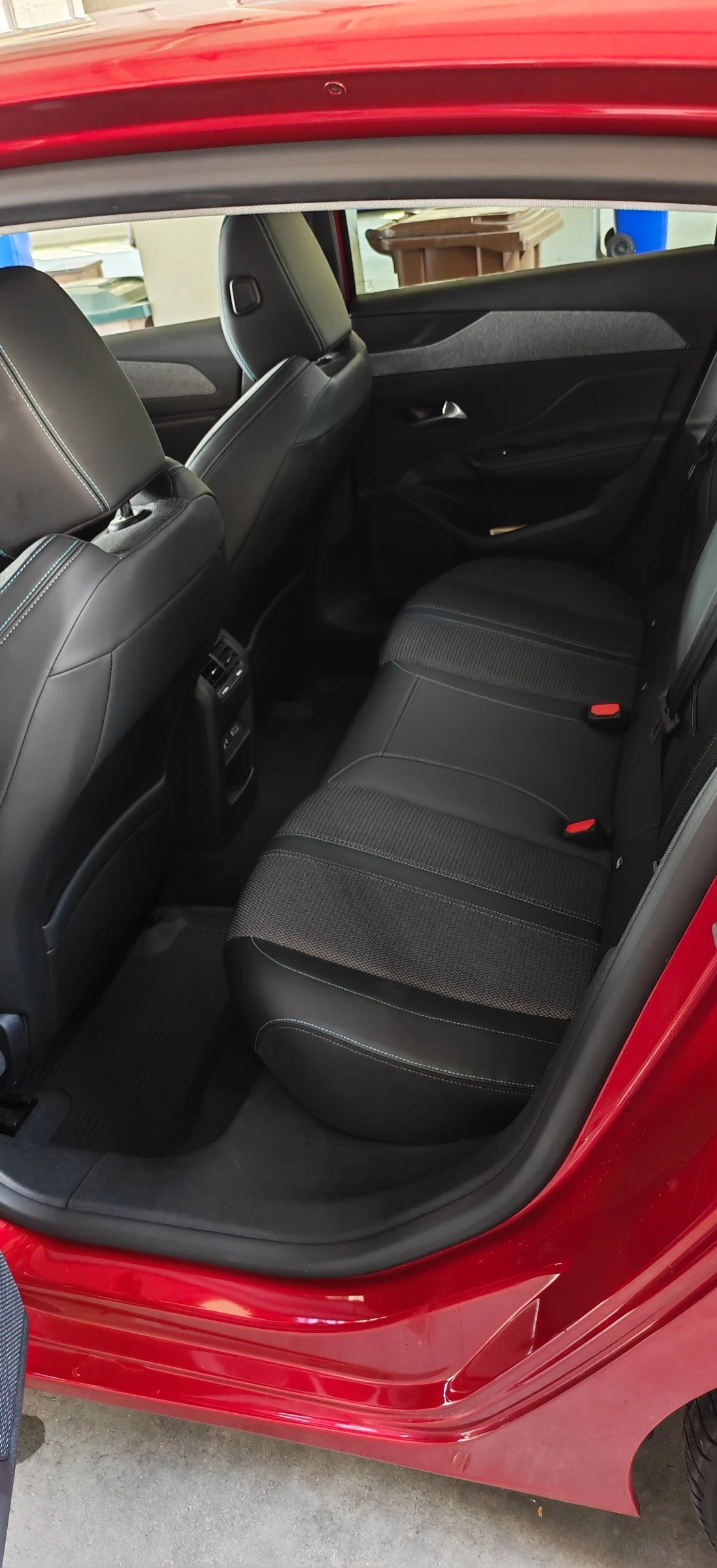 Peugeot 308 Blue HDI, снимка 11 - Автомобили и джипове - 56113775