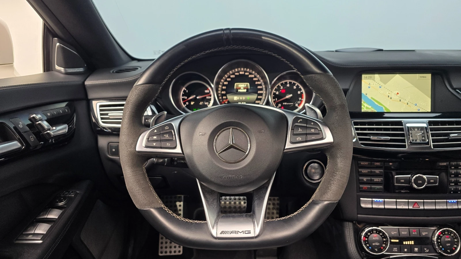 Mercedes-Benz CLS 63 AMG 4Matic, снимка 12 - Автомобили и джипове - 56221750
