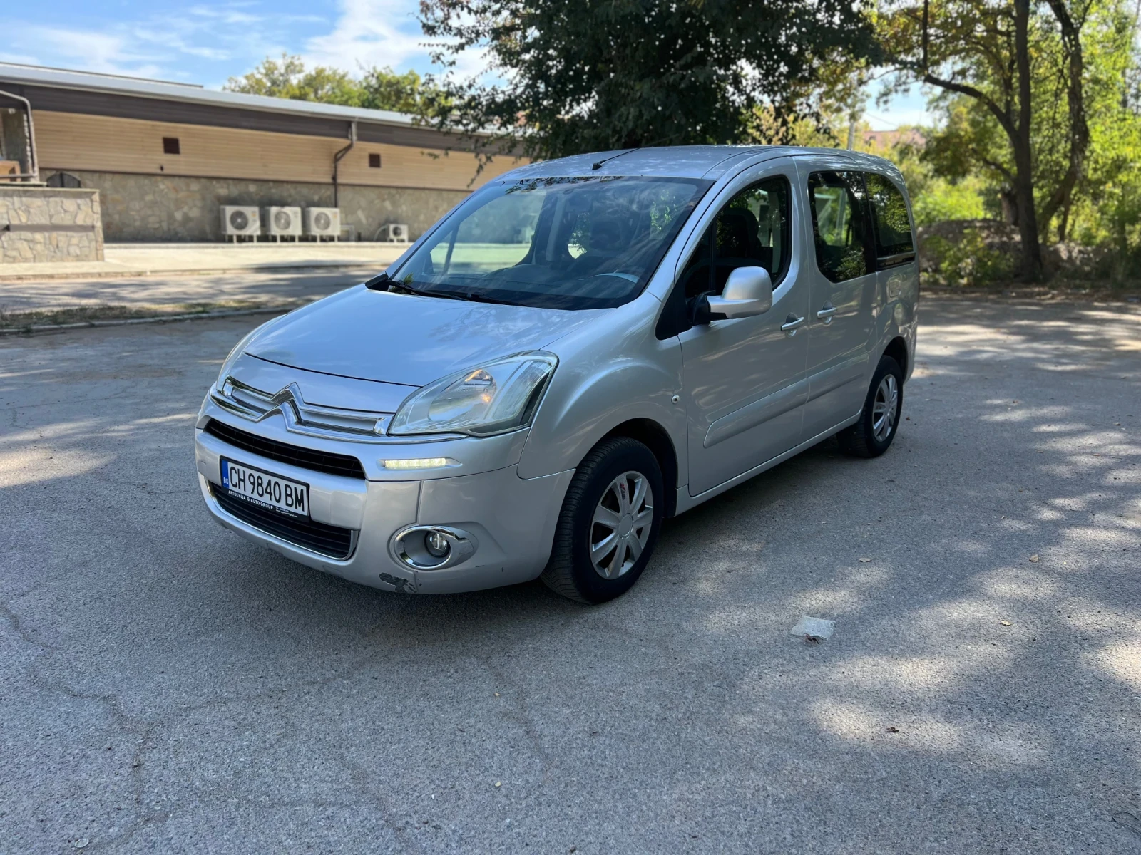 Citroen Berlingo Напълно обслужен, снимка 3 - Автомобили и джипове - 56377191