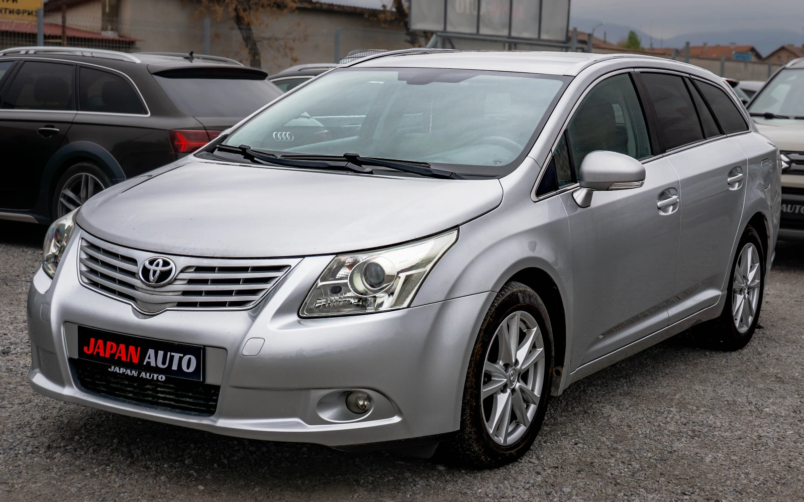 Toyota Avensis 2.2 D-4D ТОП! С ГАРАНЦИЯ!