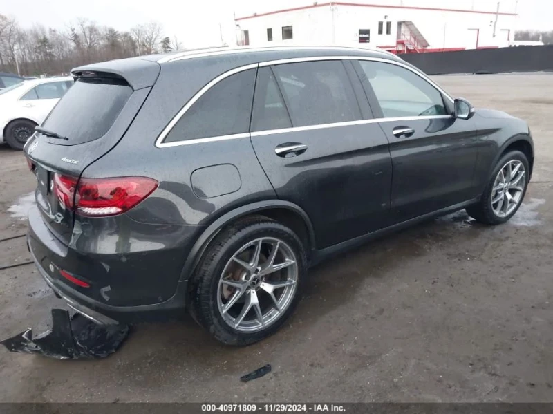 Mercedes-Benz GLC 300, снимка 9 - Автомобили и джипове - 48771311