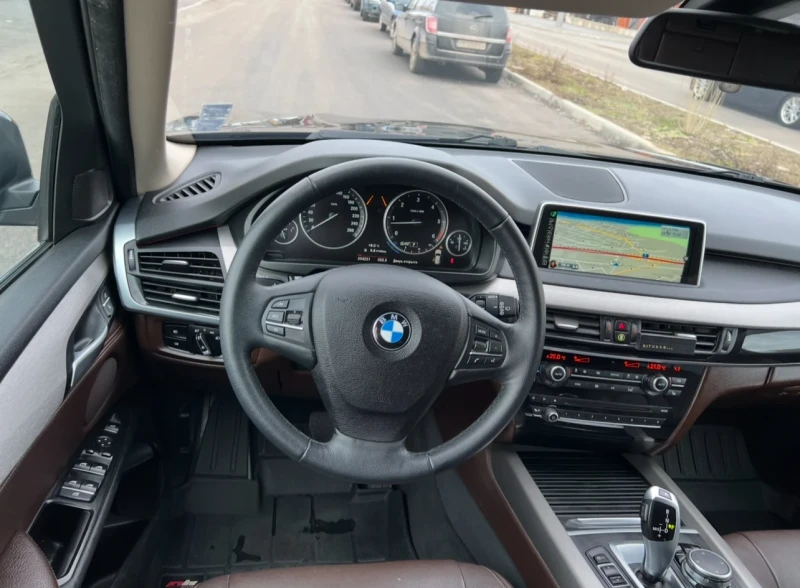 BMW X5 xDrive ОБСЛУЖЕНА ТОП СЪСТОЯНИЕ, снимка 16 - Автомобили и джипове - 49042128