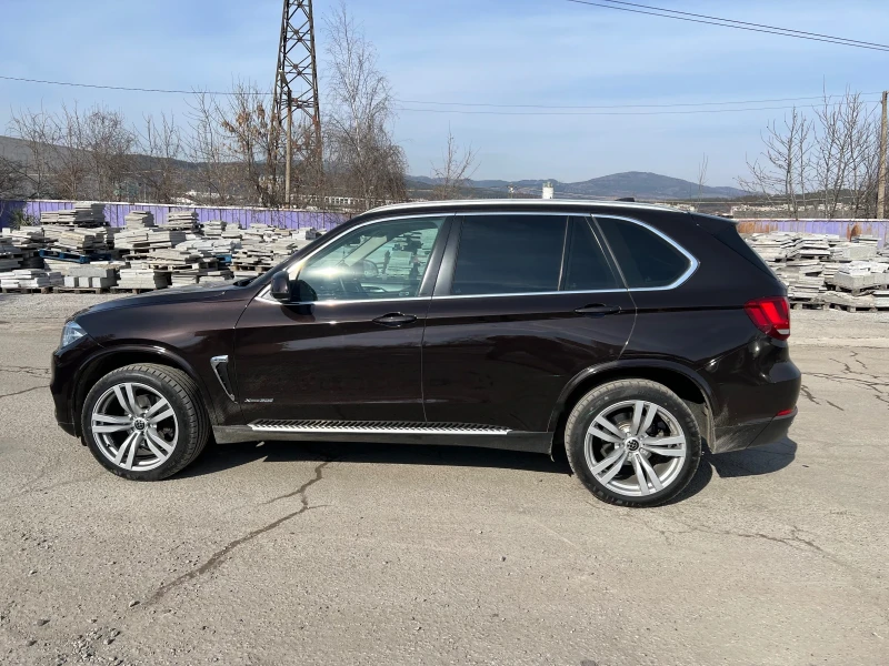 BMW X5 xDrive ОБСЛУЖЕНА ТОП СЪСТОЯНИЕ Adaptive LED, снимка 4 - Автомобили и джипове - 49042128