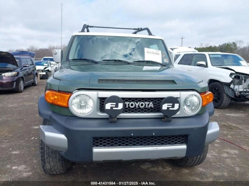 Toyota Fj cruiser 4x4 , снимка 2 - Автомобили и джипове - 49556585