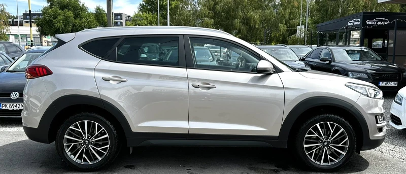 Hyundai Tucson 1.6CRDI 116HP CAM LANE ASSIST EURO6D, снимка 4 - Автомобили и джипове - 51497585