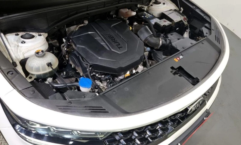 Kia Sorento Diesel 2.2 2WD * НАЙ-ДОБРА ЦЕНА В БЪЛГАРИЯ* , снимка 6 - Автомобили и джипове - 51966237