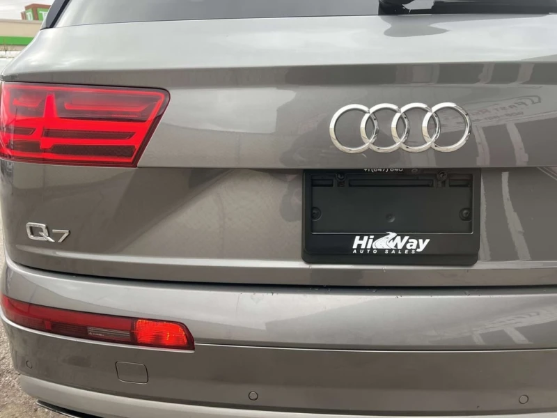 Audi Q7 * quattro Premium * CARFAX * БЕЗ ПЪРВОНАЧАЛНА ВНОС, снимка 6 - Автомобили и джипове - 53091104