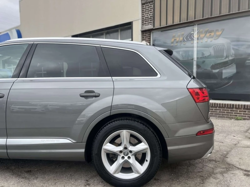 Audi Q7 * quattro Premium * CARFAX * БЕЗ ПЪРВОНАЧАЛНА ВНОС, снимка 3 - Автомобили и джипове - 53091104