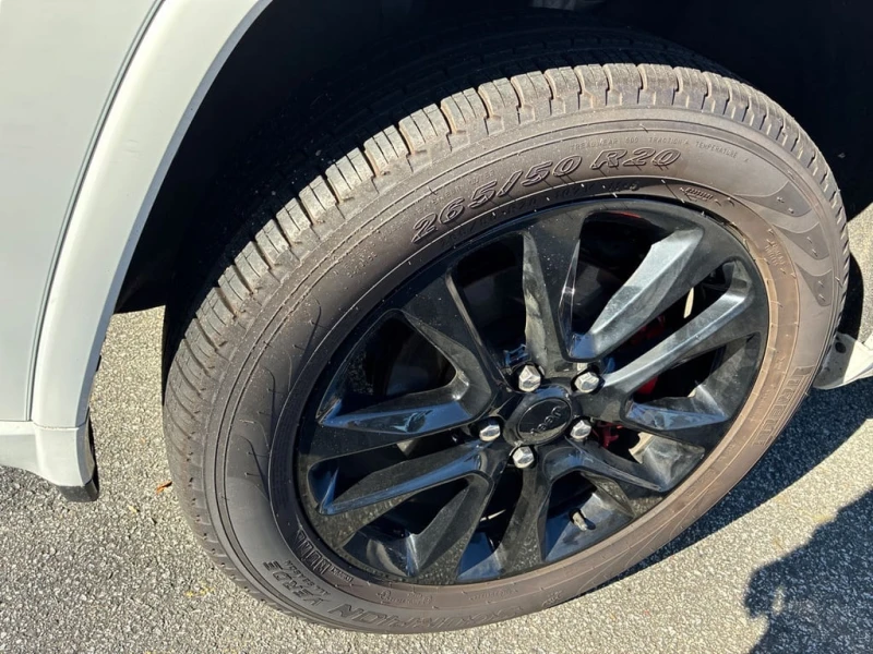 Jeep Grand cherokee 2020 Altitude * CARFAX * БЕЗ ПЪРВОНАЧАЛНА ВНОСКА, снимка 6 - Автомобили и джипове - 53137164