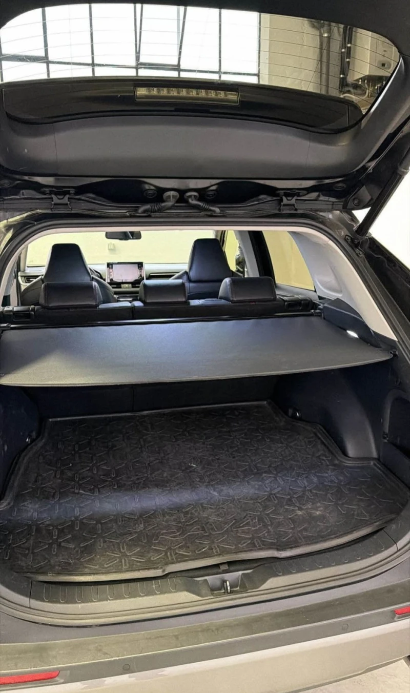 Toyota Rav4 2.5 Hybrid AWD, снимка 6 - Автомобили и джипове - 53159254