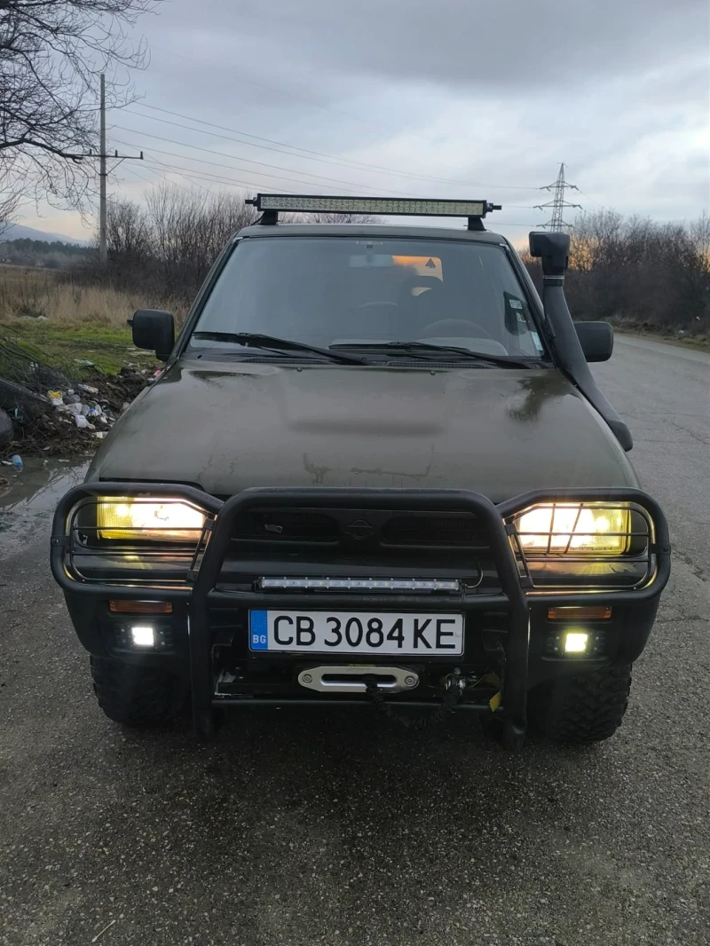 Nissan Terrano, снимка 2 - Автомобили и джипове - 53500285