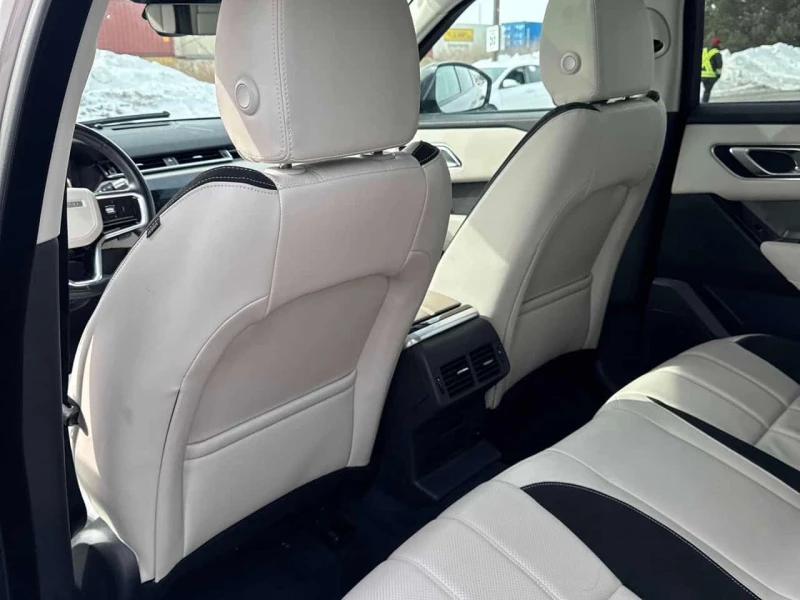 Land Rover Range Rover Velar * S * CARFAX * MERIDIAN * PANO * KEYLESS * , снимка 11 - Автомобили и джипове - 53600078