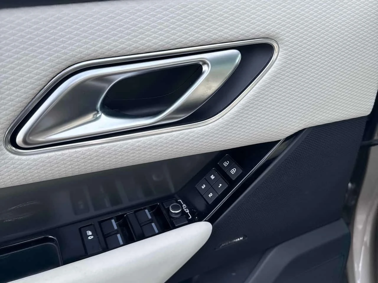 Land Rover Range Rover Velar * S * CARFAX * MERIDIAN * PANO * KEYLESS *  | Mobile.bg � ����������� 13