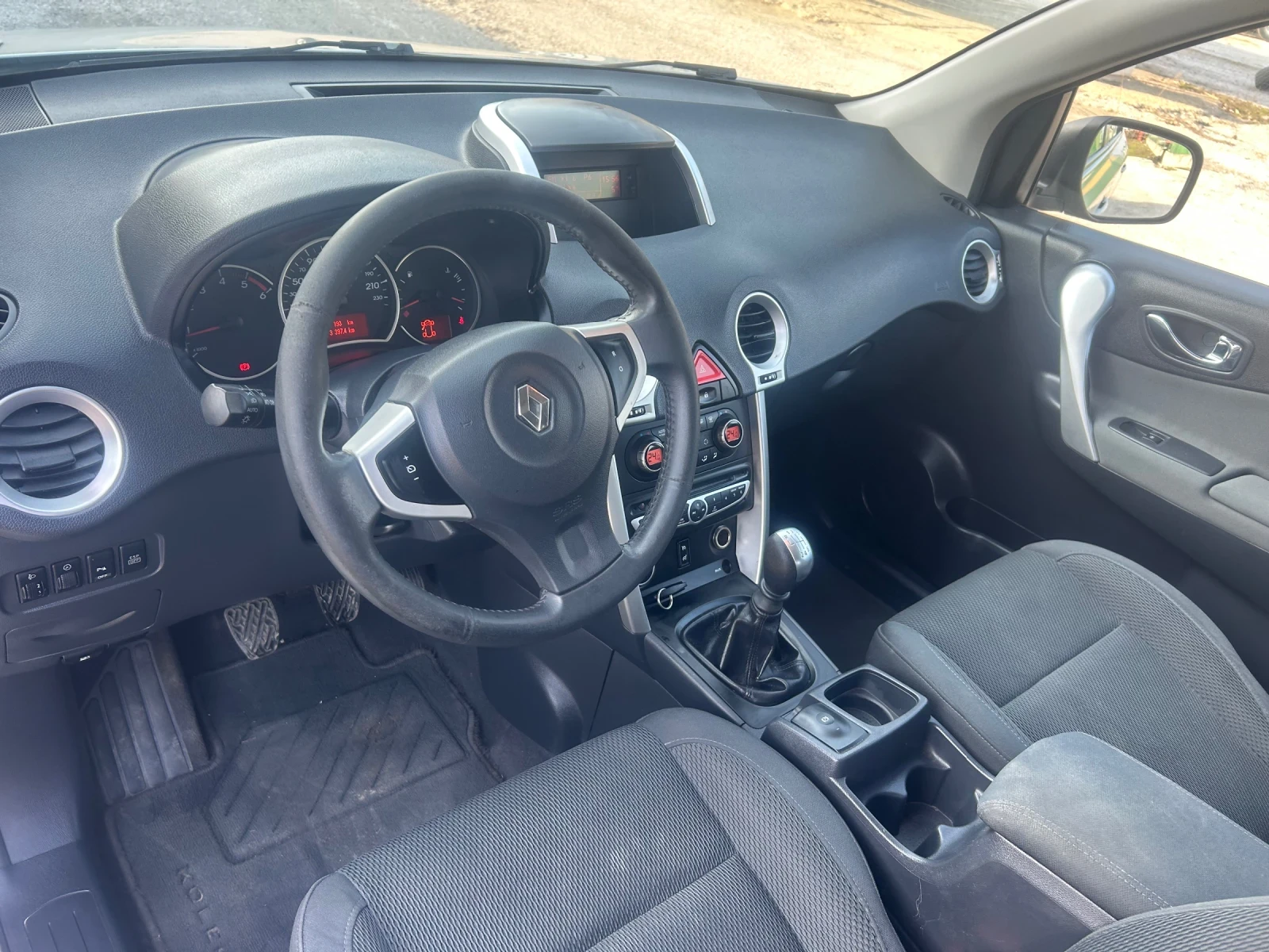 Renault Koleos 2.0DCI-150 kc, снимка 11 - Автомобили и джипове - 53739796