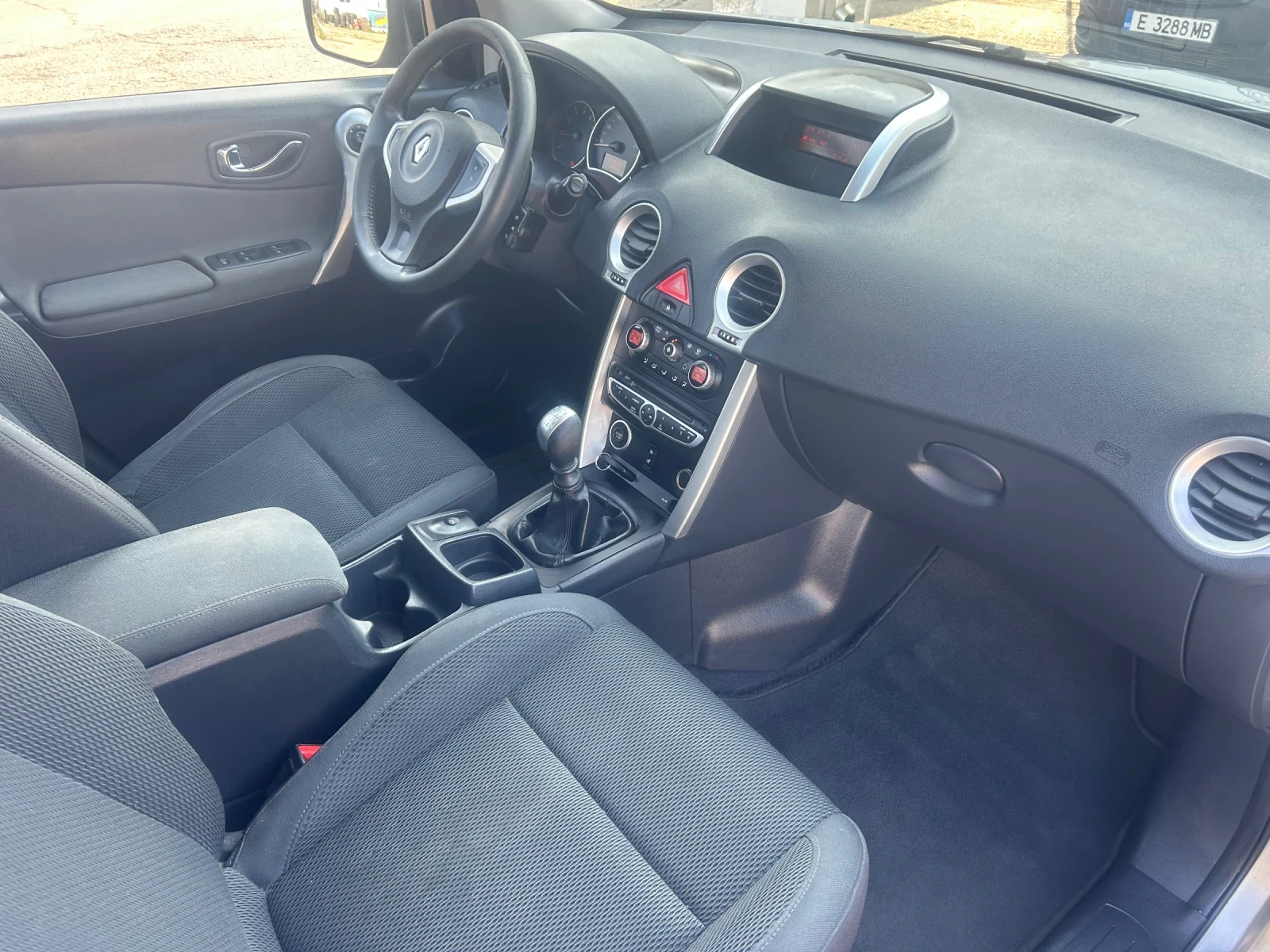 Renault Koleos 2.0DCI-150 kc, снимка 14 - Автомобили и джипове - 53739796