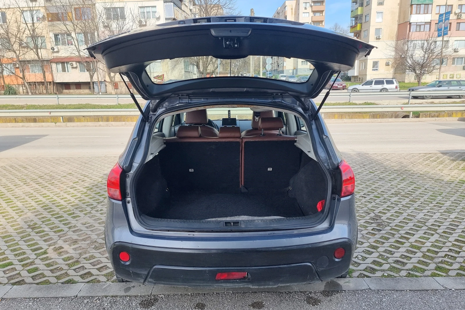 Nissan Qashqai J10, снимка 5 - Автомобили и джипове - 53904411