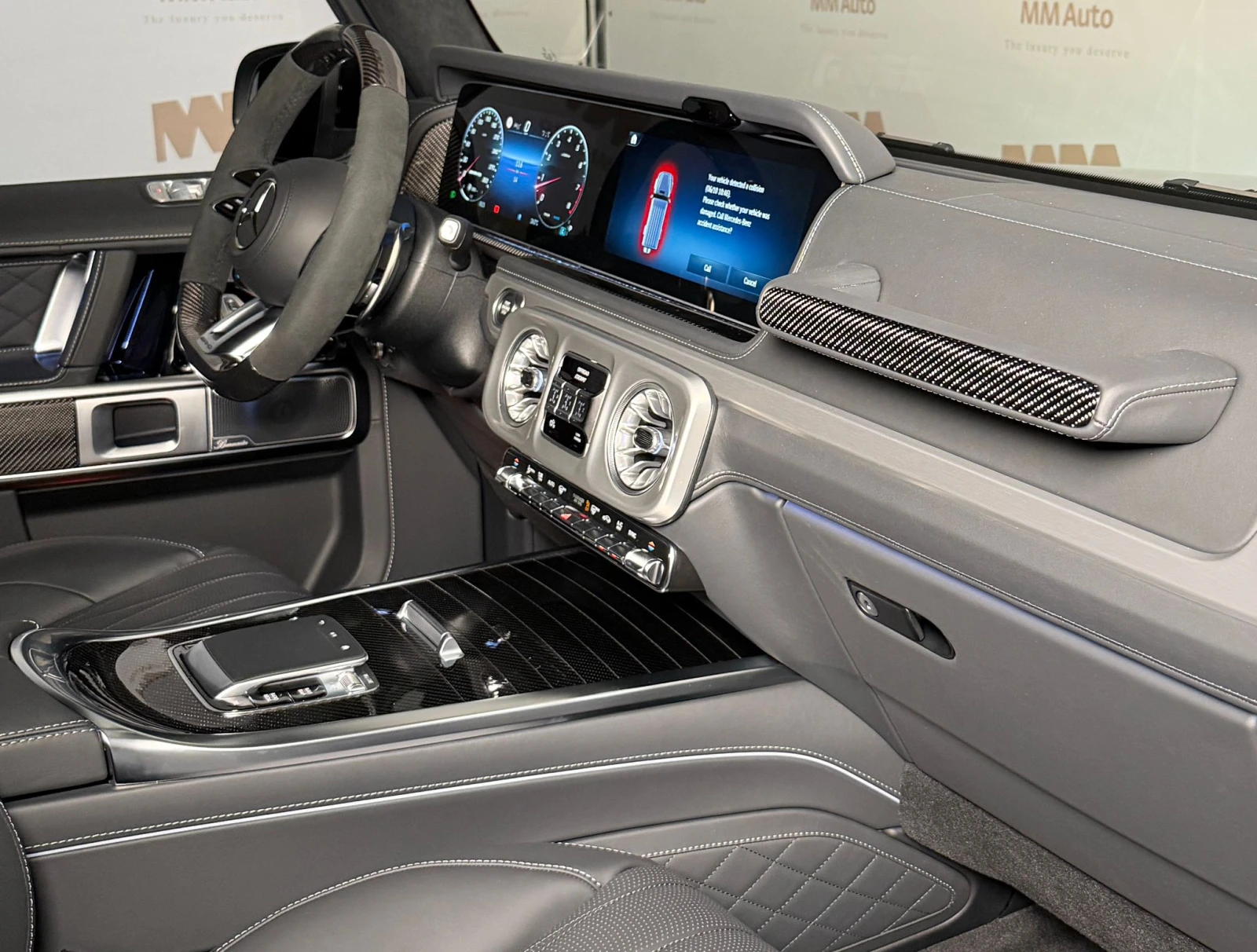 Mercedes-Benz G 63 AMG MY 2026* A22* Carbon* Night II* Exclusive, снимка 9 - Автомобили и джипове - 54940257
