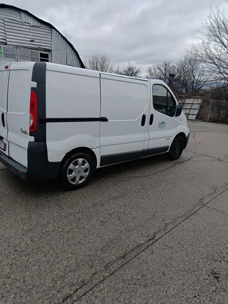Renault Trafic, снимка 4 - Бусове и автобуси - 53056827