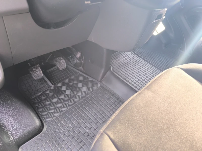 Ford Transit Ecoblue новия модел, новото табло евро 6, L3 H3, снимка 13 - Бусове и автобуси - 54682241