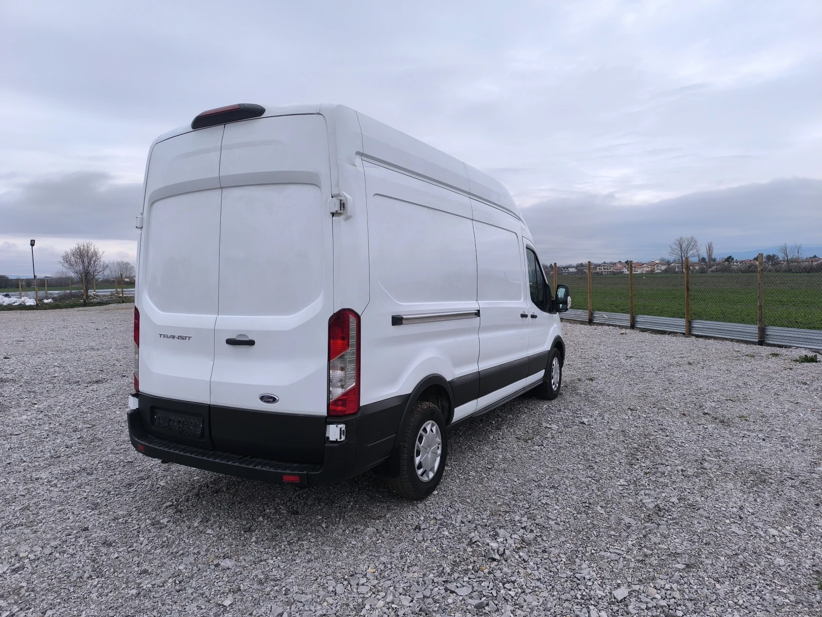 Ford Transit Ecoblue новия модел, новото табло евро 6, L3 H3, снимка 6 - Бусове и автобуси - 54682241