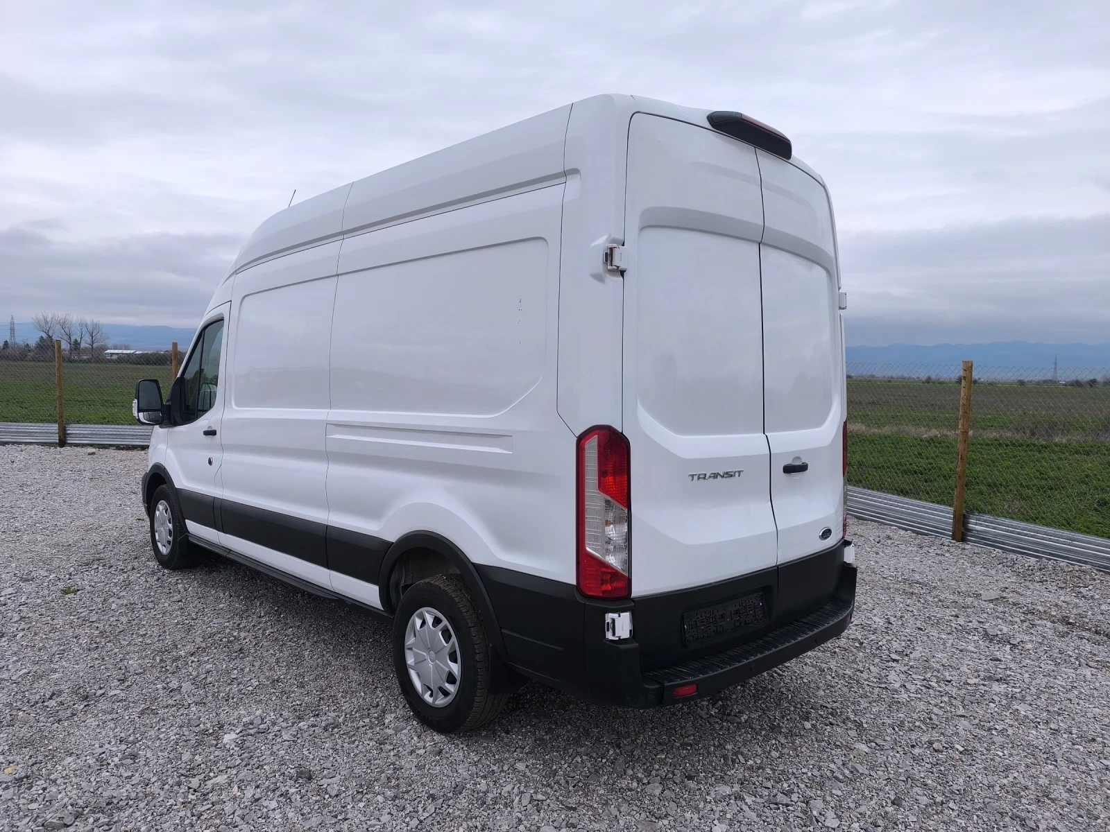 Ford Transit Ecoblue новия модел, новото табло евро 6, L3 H3, снимка 5 - Бусове и автобуси - 54682241