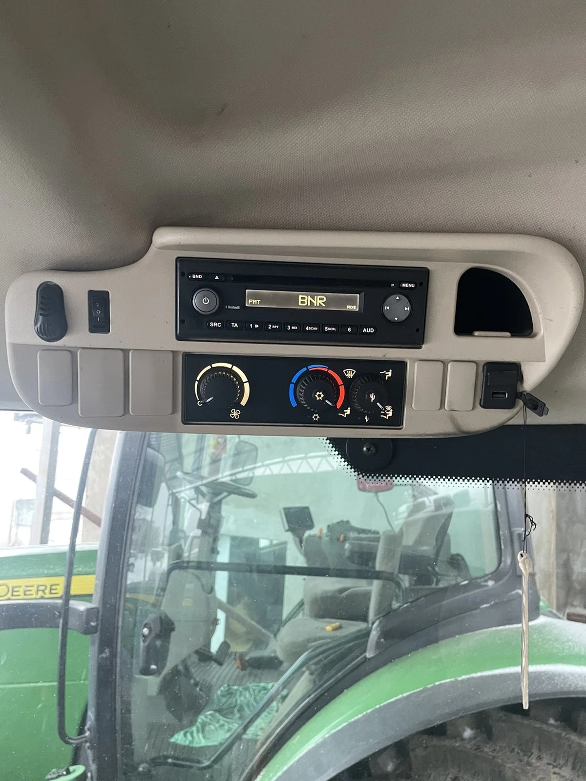  John Deere 6140 R | Mobile.bg   12