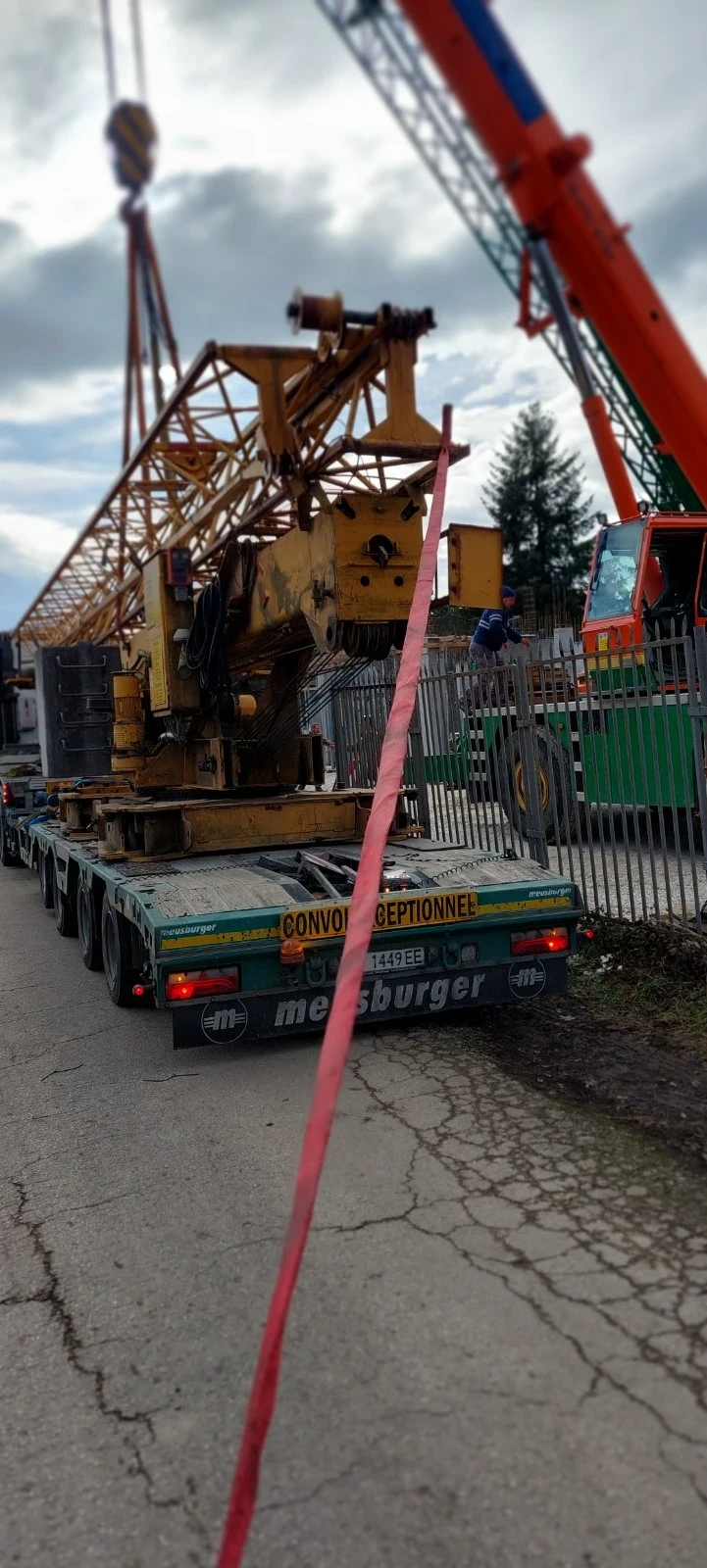 Кулокранове Liebherr 28K, снимка 6 - Индустриална техника - 53919998