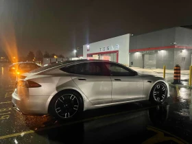 Tesla Model S * AWD * CARFAX * Стъклен таван * , снимка 3