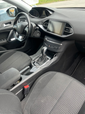 Peugeot 308 Facelift Sw, Car Play, 6speed automat, снимка 8 - Автомобили и джипове - 45298369