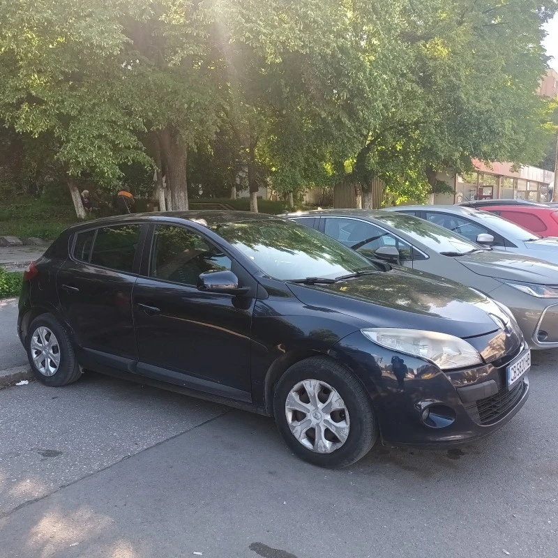 Renault Megane, снимка 11 - Автомобили и джипове - 47263682