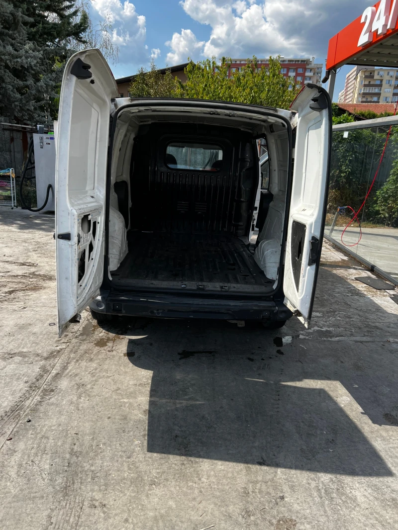 Fiat Doblo 1.3 MultiJet, снимка 6 - Автомобили и джипове - 47626391